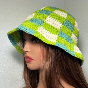 Checkered Short Brim Cotton CROCHET Checkered Pastel Green
